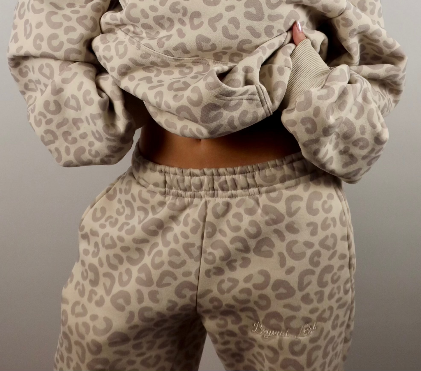 NEW! Lux Leopard Pants
